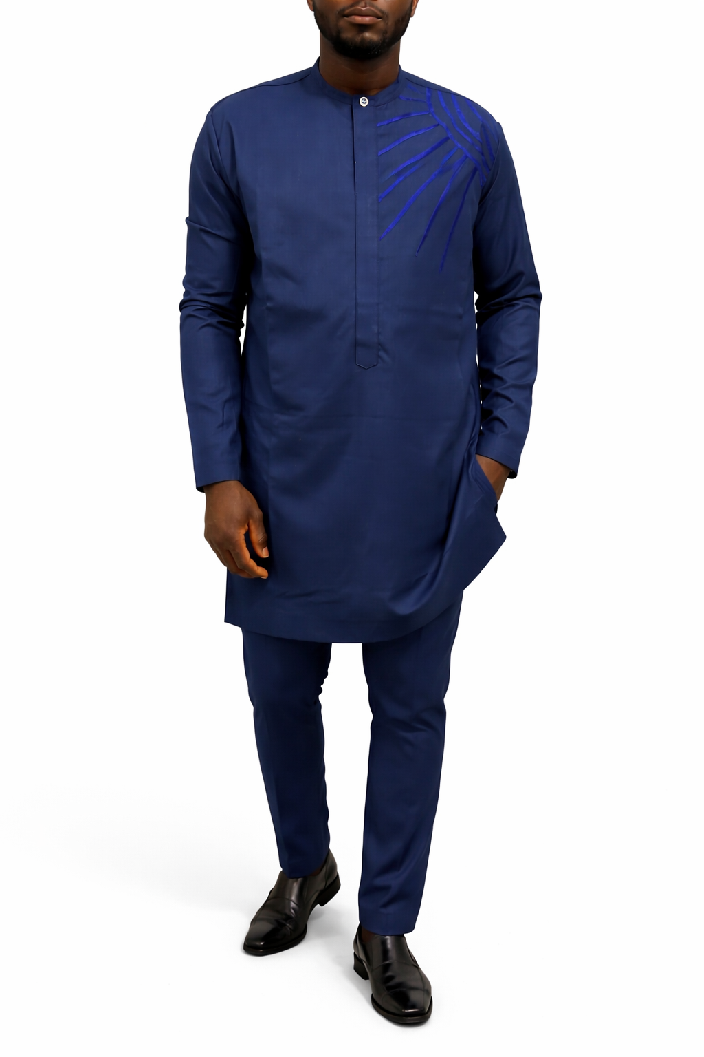 Ensemble bleu foncée